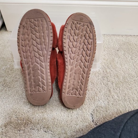 Koolaburra by Uggs Fuzz-It Slides - Picture 5 of 5